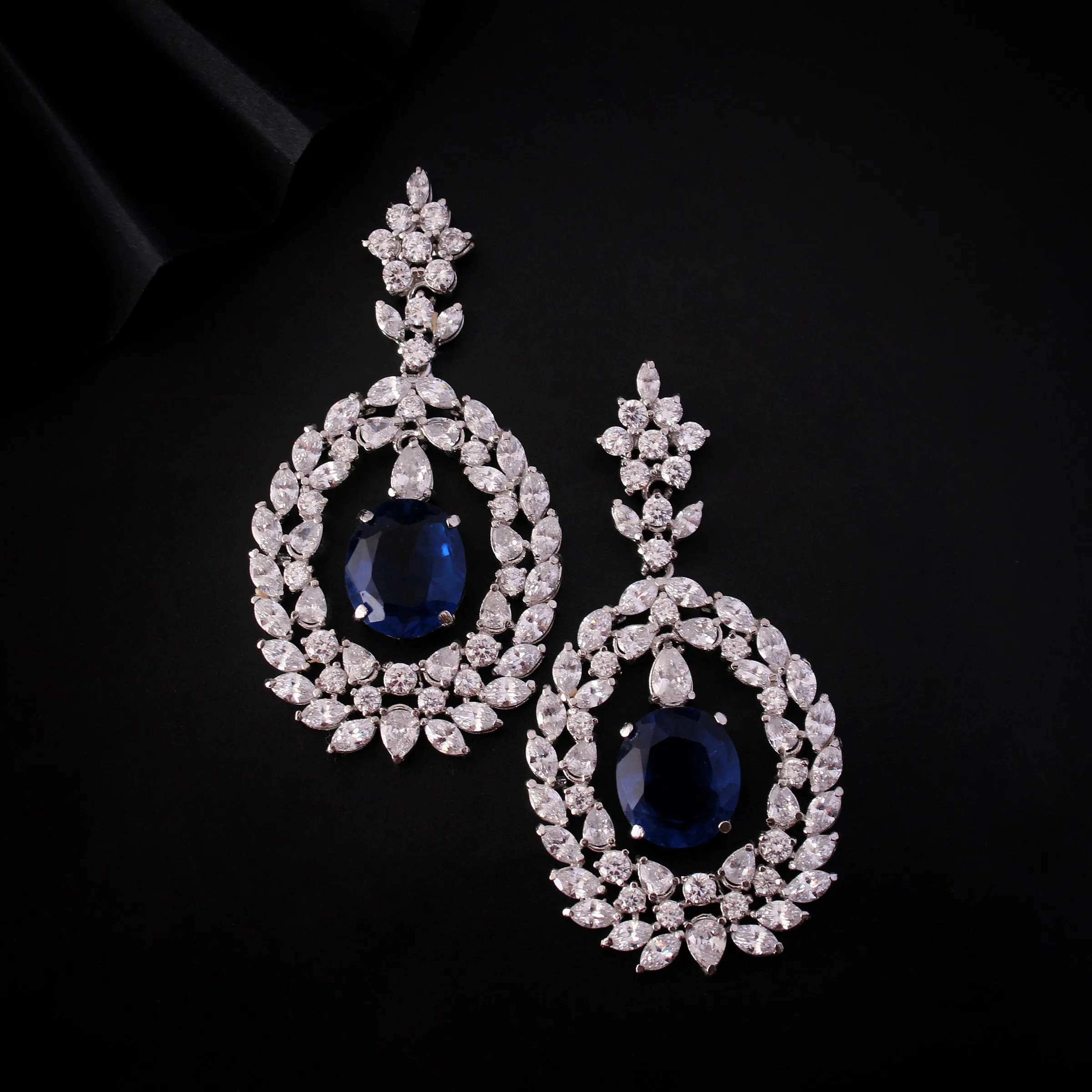 Earrings in Blue Sapphire