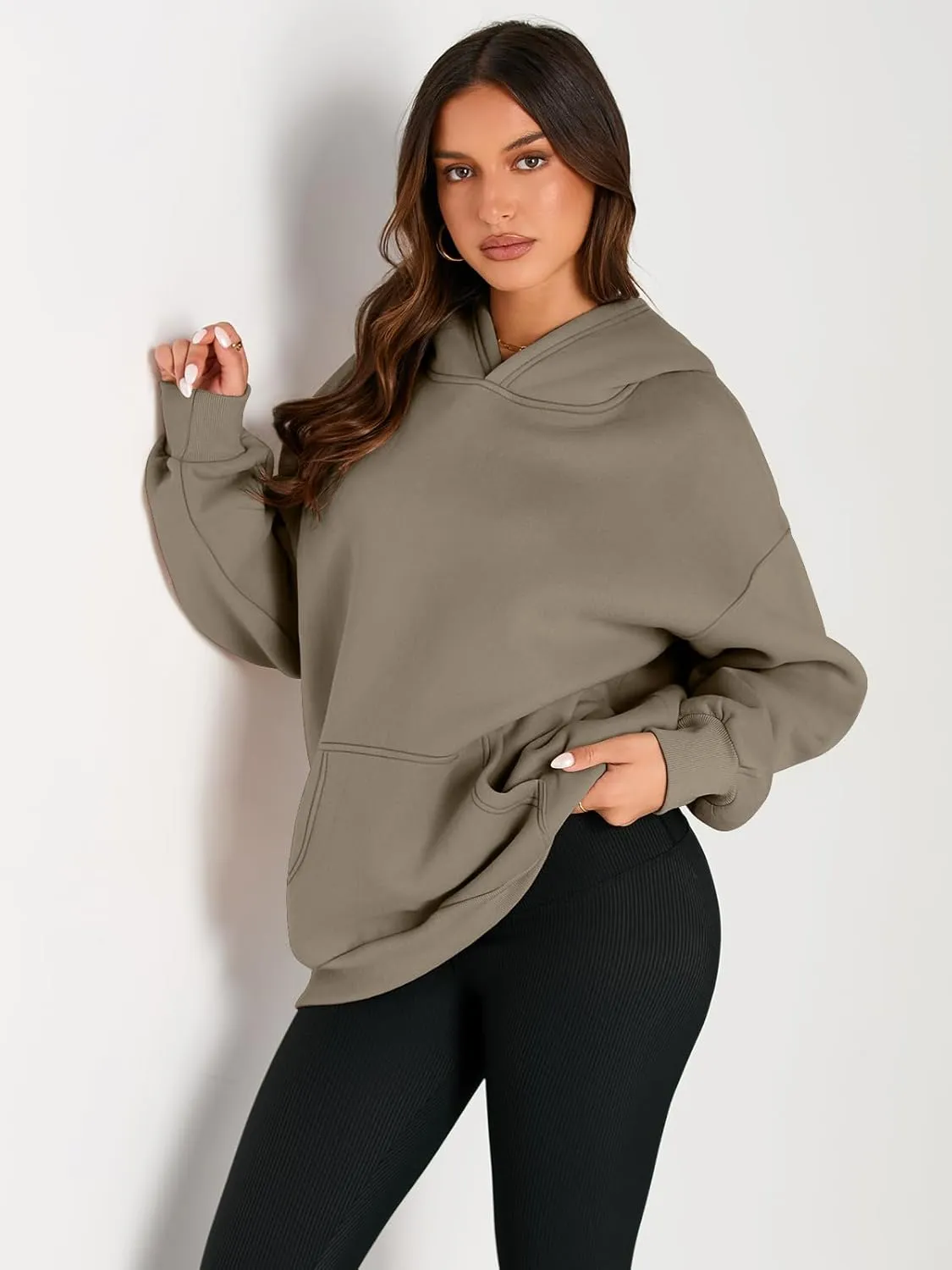 EFAN Womens Hoodies Oversized Sweatshirts Pullover Fleece Sweaters Long Sleeve Winter Fall Outfits Fashion Y2k Clothes