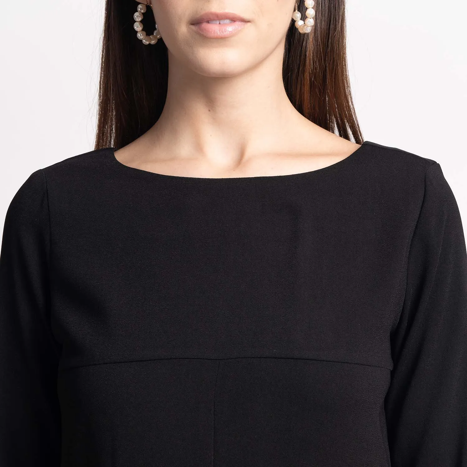 Elegant Black Women's Crepe Pant Suit